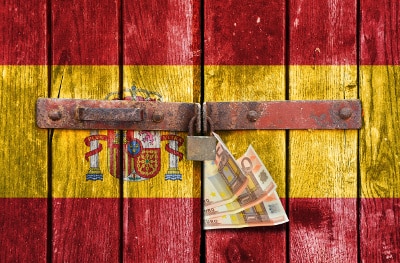 Spanish flag painted on wooden doors