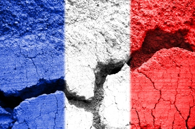 France flag with cracks